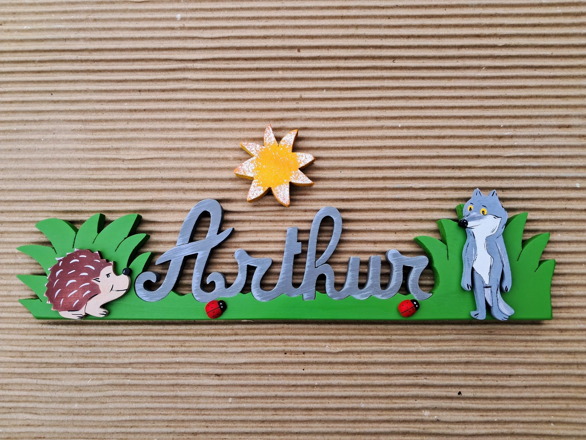 Arthur Gris nuancé - loup-hérisson - L: 37cm H:9cm