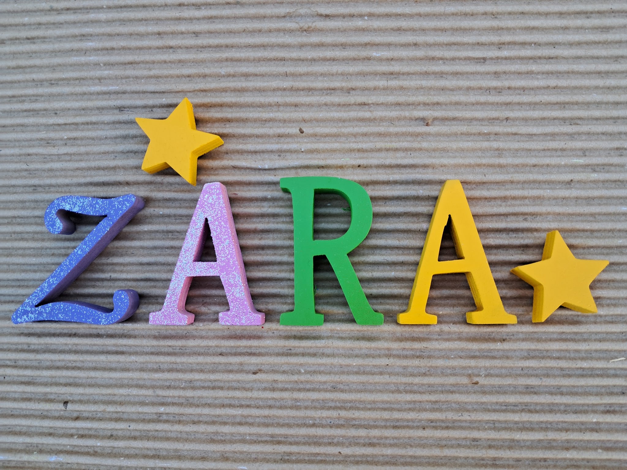 Zara multicolore avec paillettes - L:23cm H:7cm